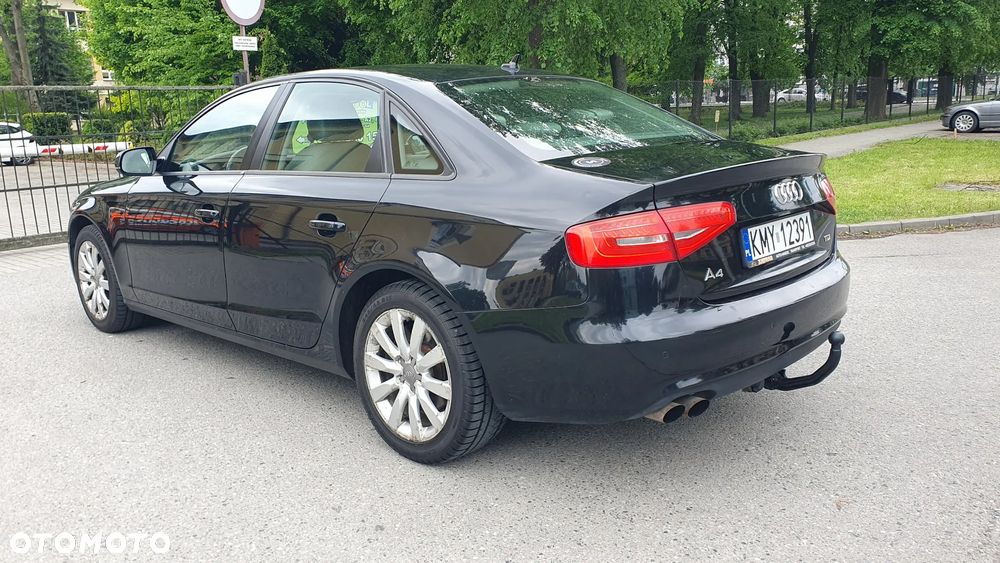 Audi A4 Limousine - 16