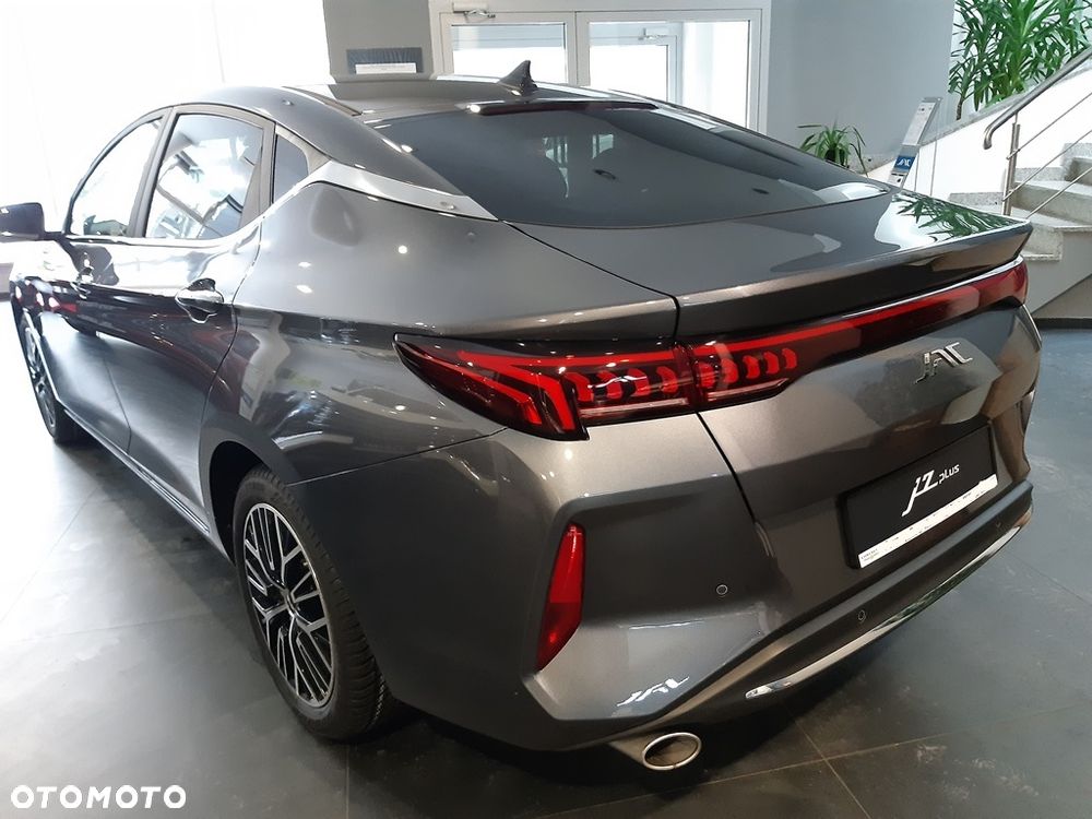 JAC J7 Plus CVT - 6