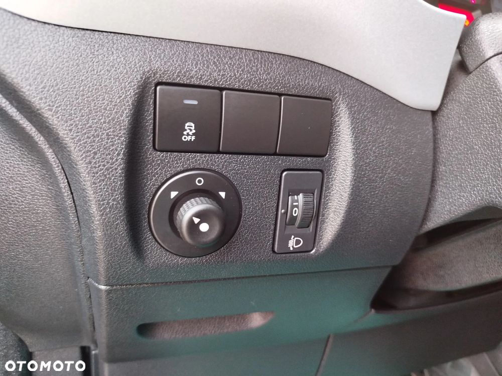 Citroën Berlingo VTi 95 Silver Selection - 21