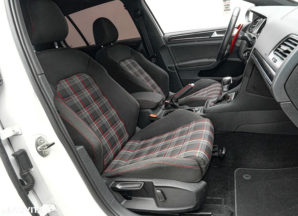Volkswagen Golf GTI 2.0 TSI OPF DSG Performance - 15