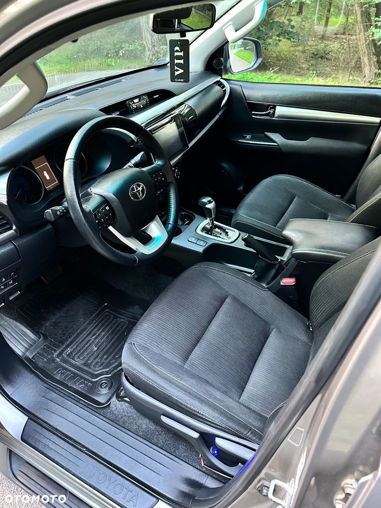 Toyota Hilux - 7