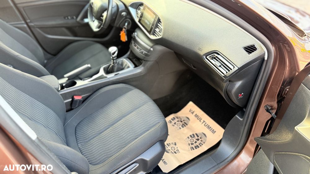 Peugeot 308 1.6 THP Active - 9