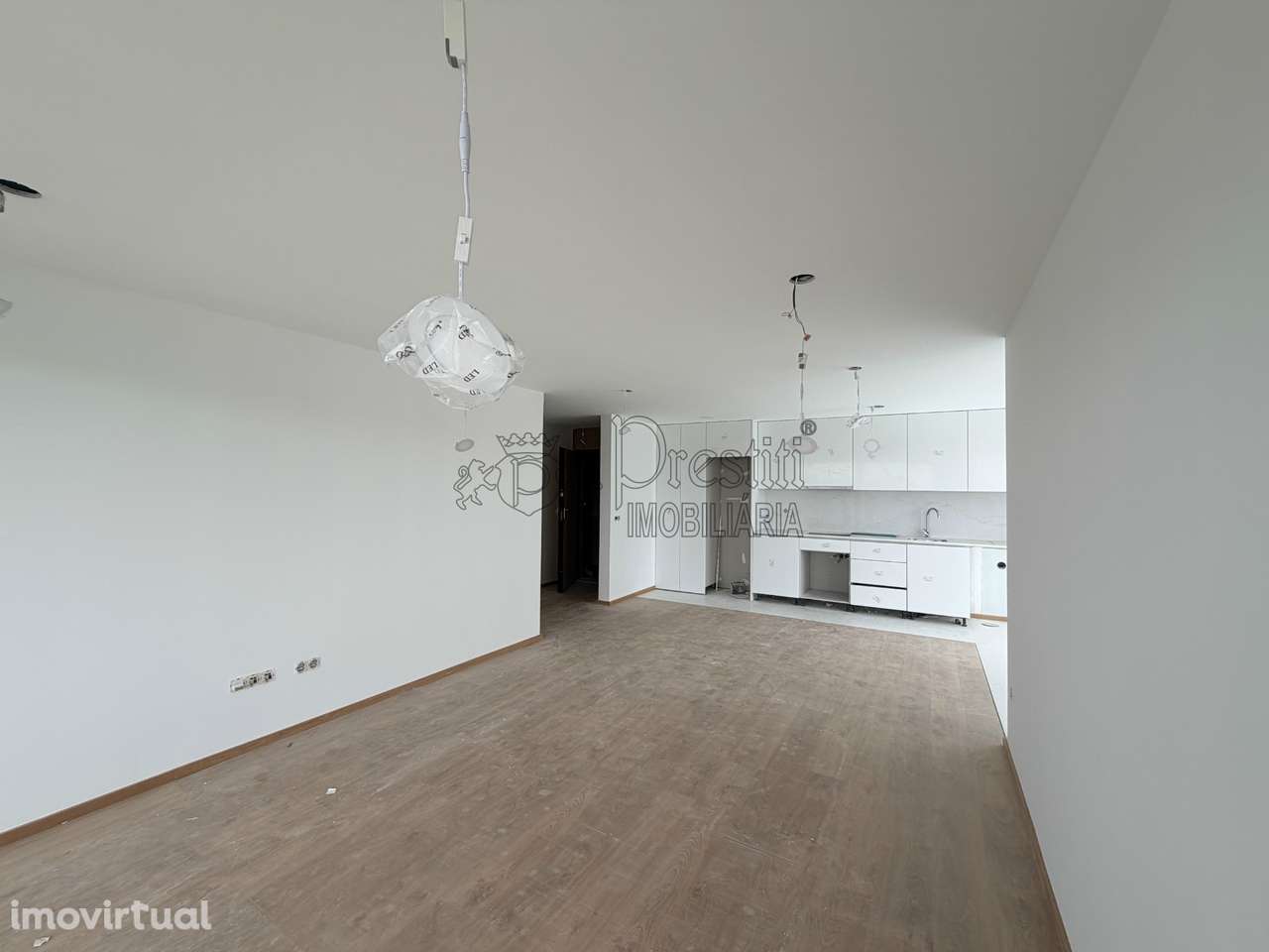 Apartamento T2 para Arrendar em Guimarães - desde 900€ - Grande imagem: 4/11
