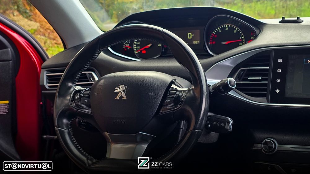 Peugeot 308 1.6 BlueHDi Allure J17 - 26