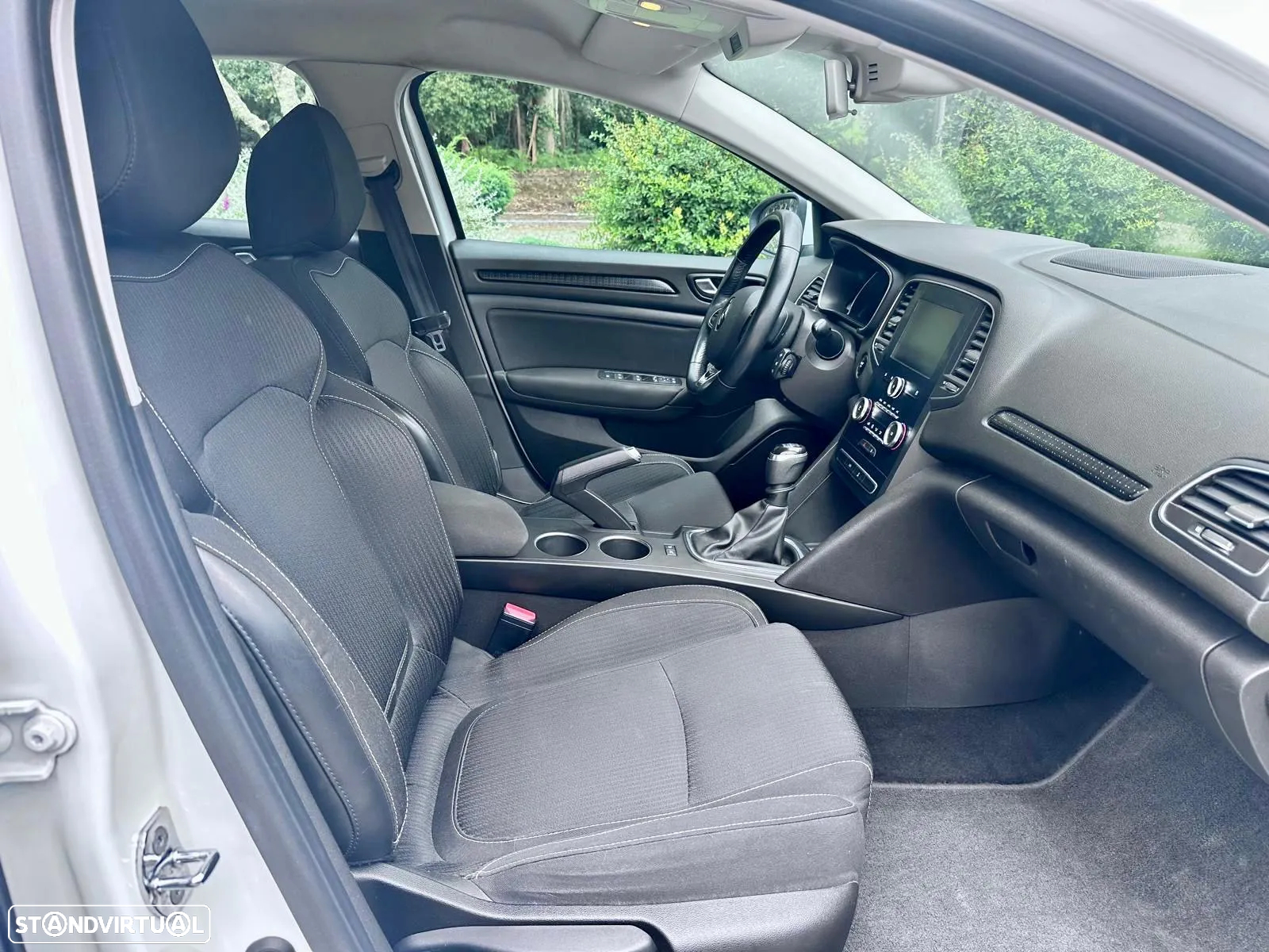Renault Mégane 1.5 Blue dCi Zen - 23