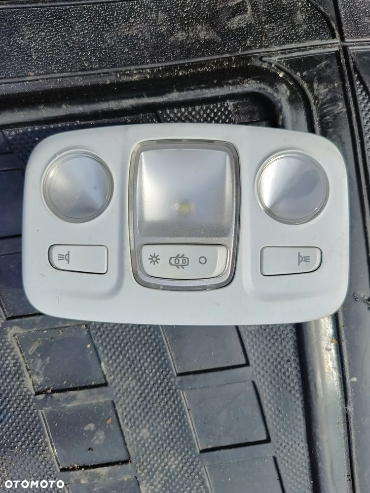 PEUGEOT 2008 I 2016 R LAMPKA PODŚWIETLENIA KABINY LAMPA PODUSFITÓWKI - 1