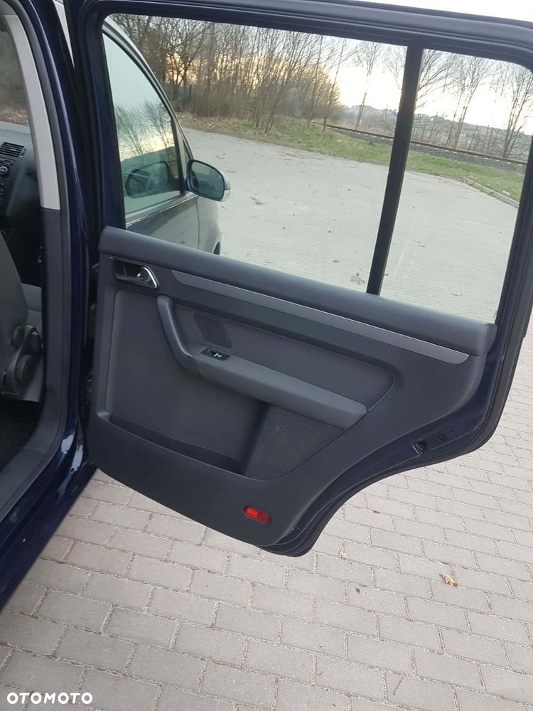 Volkswagen Touran 1.9 TDI - 17