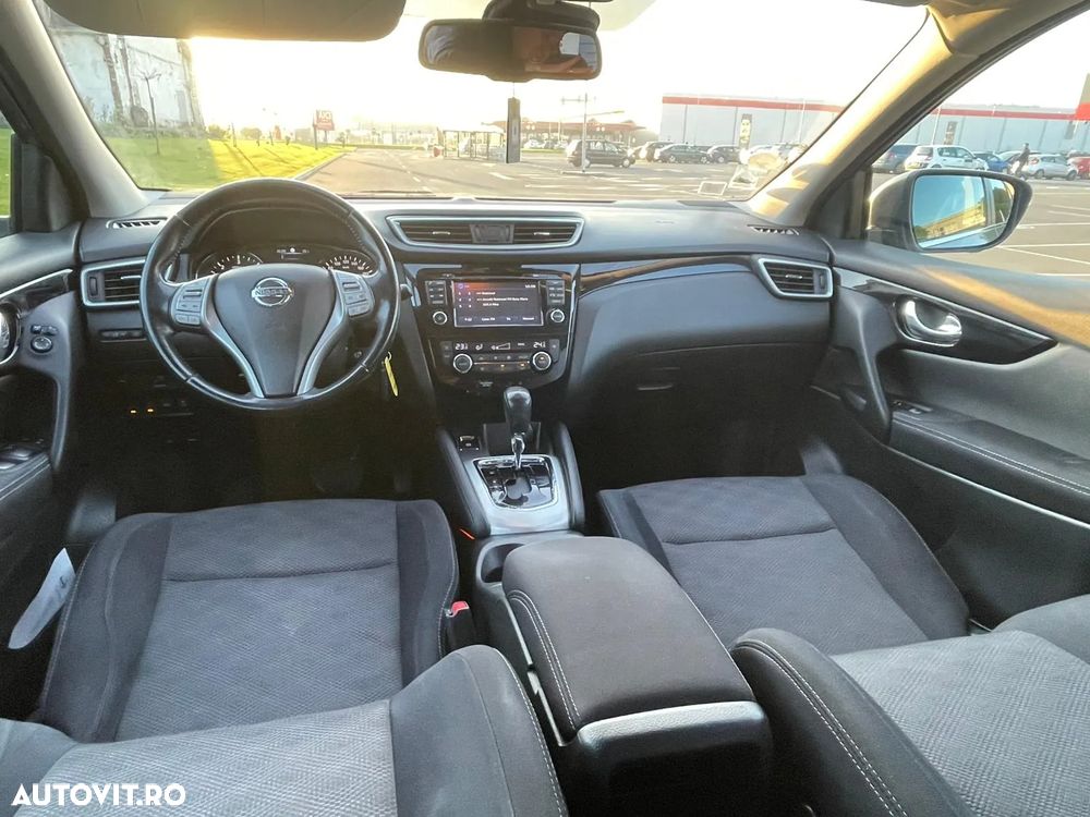 Nissan Qashqai 1.6 DCI Xtronic N-Connecta - 7