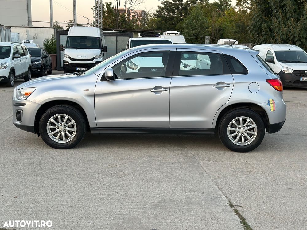 Mitsubishi ASX - 5