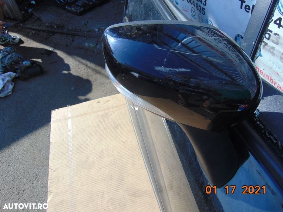 culoare rosu alb negru gri - 3