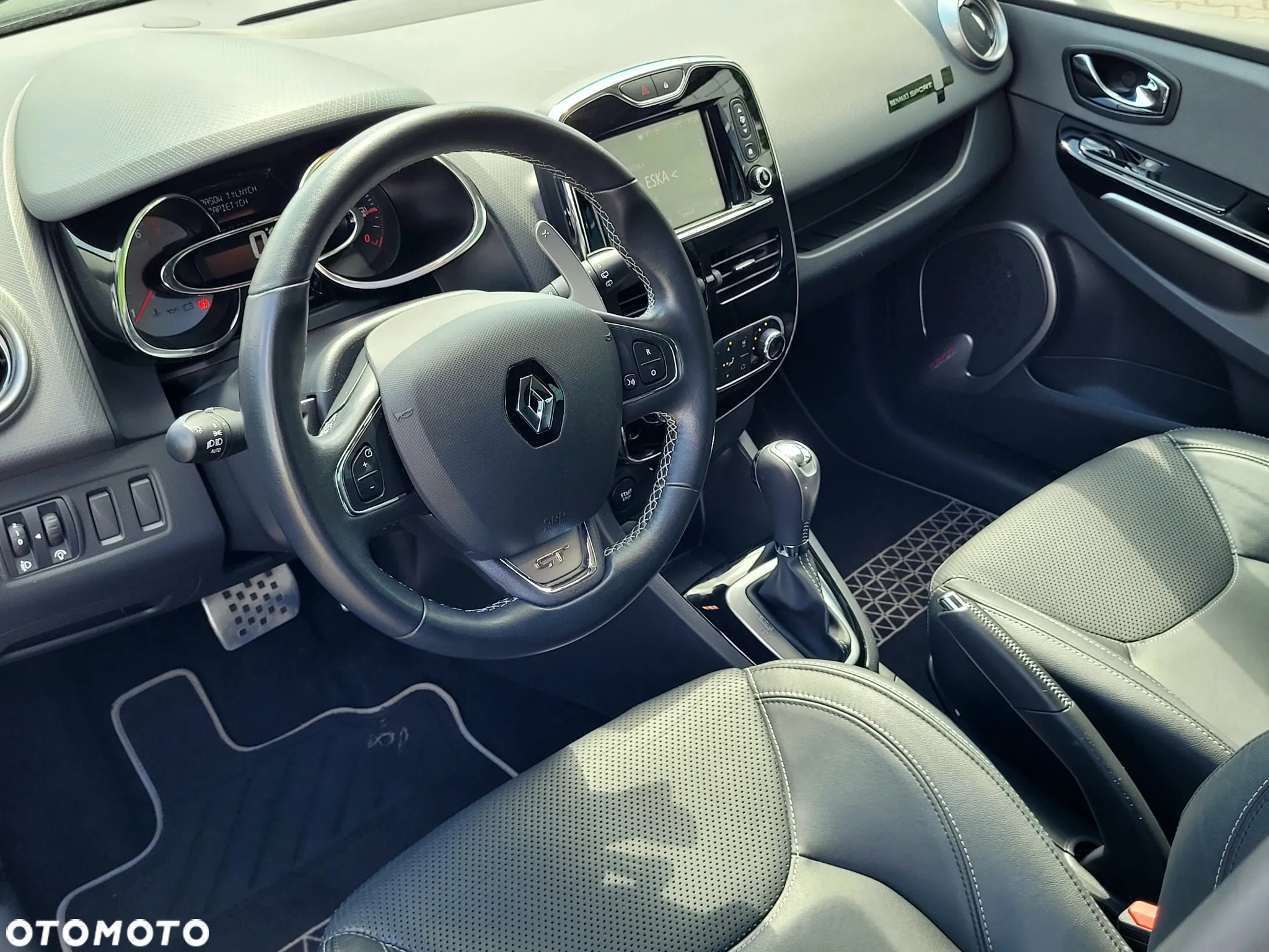 Renault Clio TCe 120 EDC GT - 20