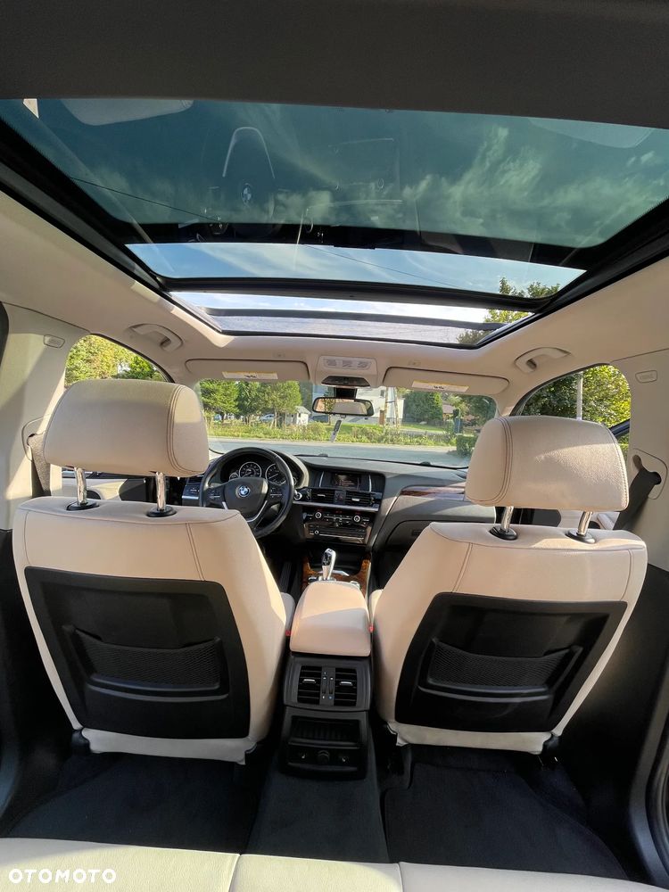 BMW X3 xDrive28i xLine - 16