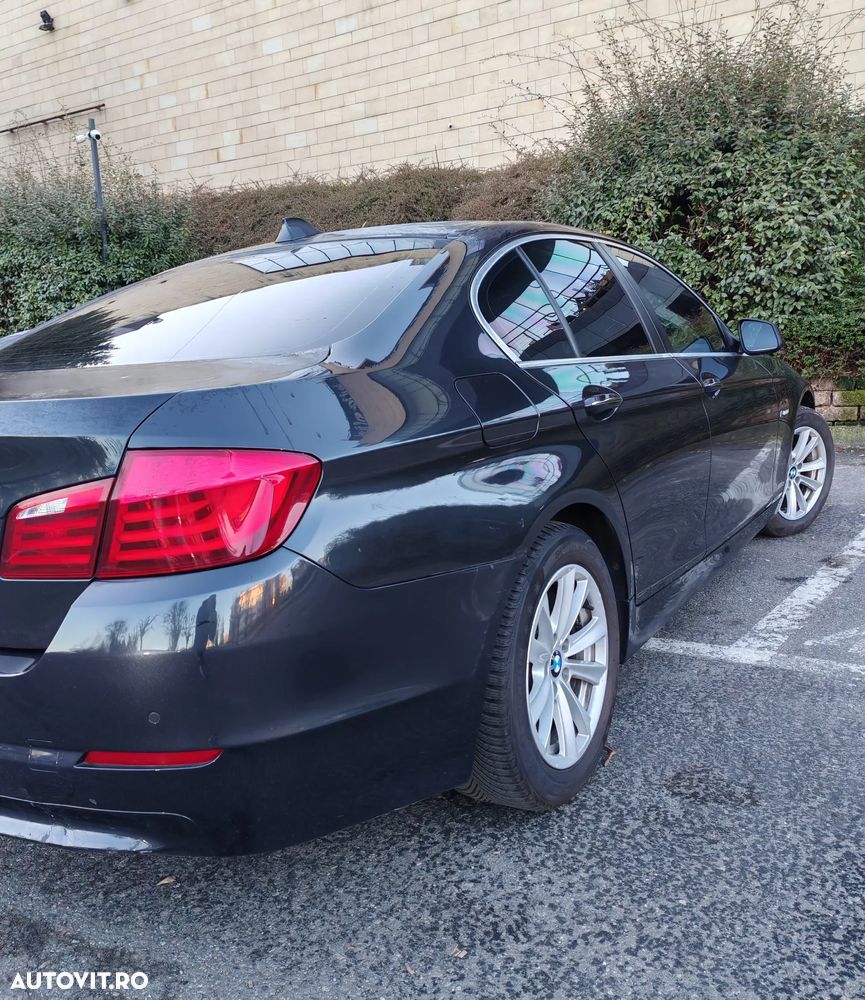 BMW Seria 5 520d Aut. - 10