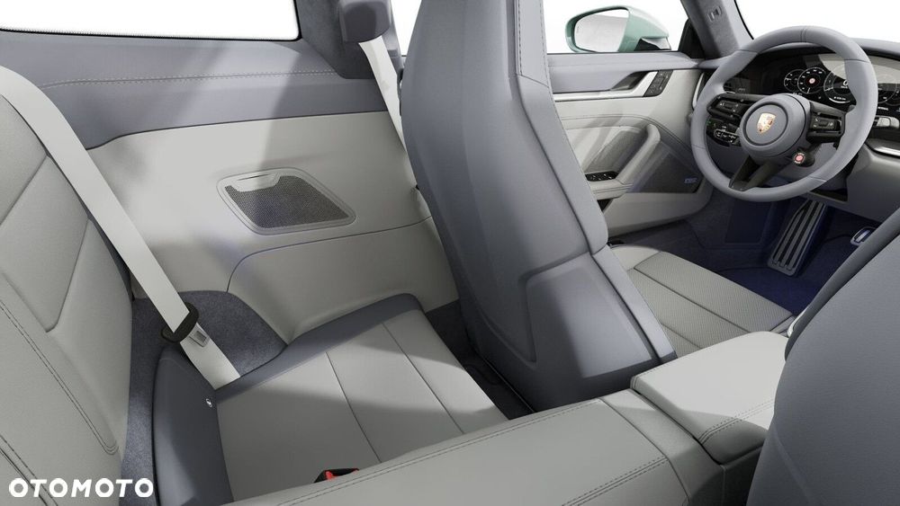 Porsche 911 Carrera - 9