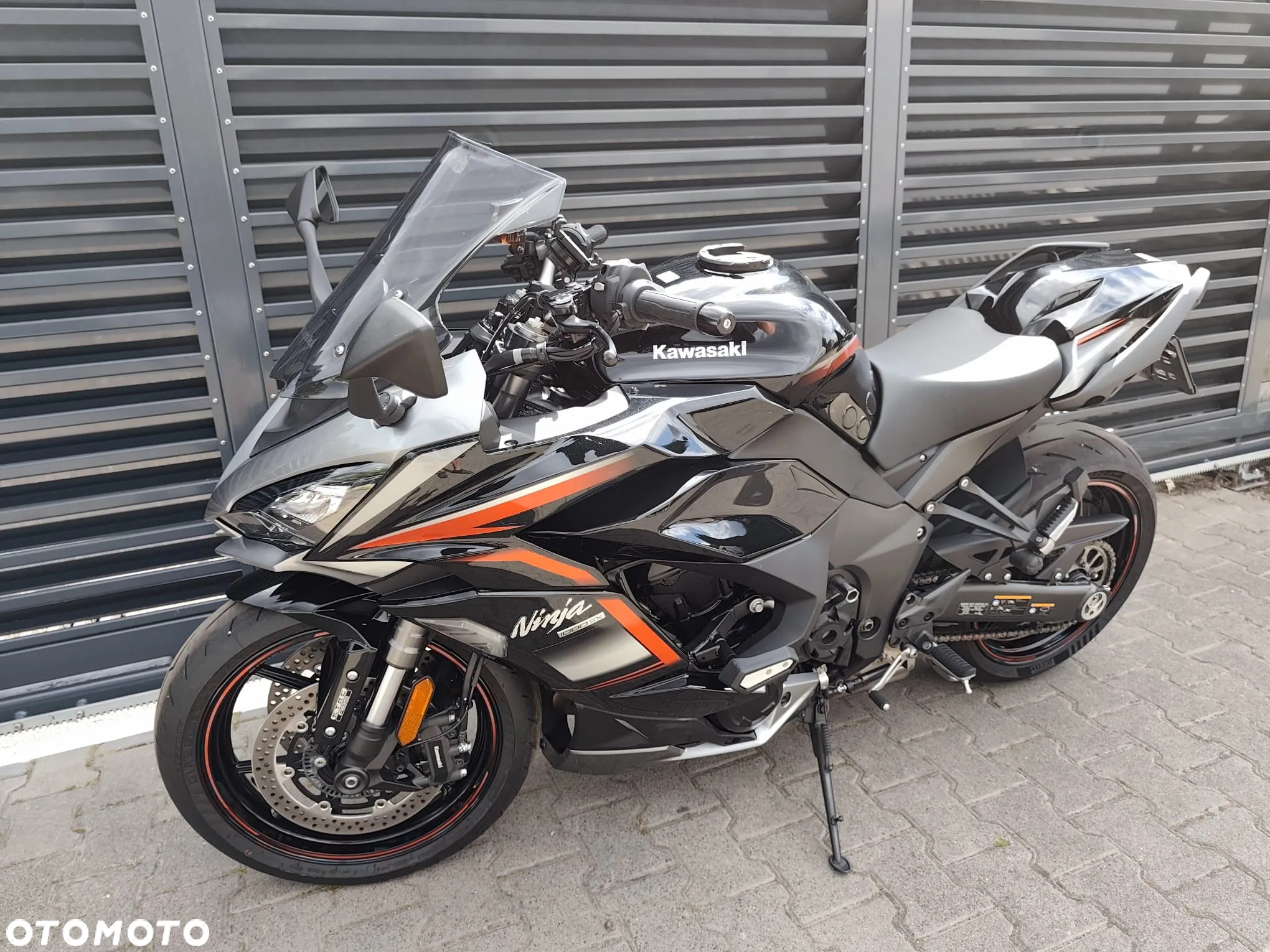 Kawasaki Ninja 1000 SX - 2