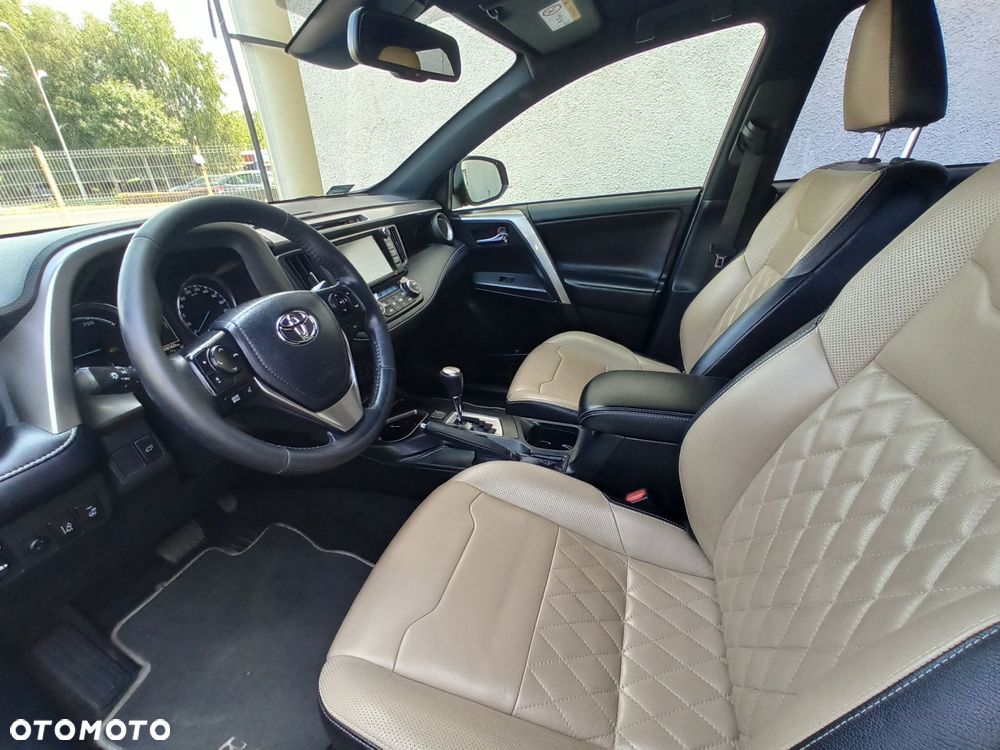 Toyota RAV4 - 7