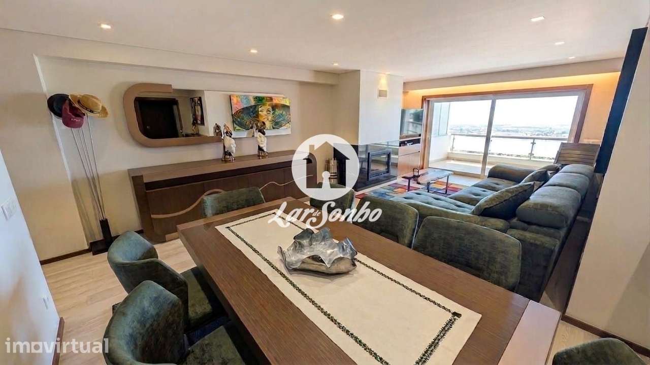 Exclusividade à Beira-Mar | T5 de Luxo na 1.ª Linha da Póvoa de Varzim - Grande imagem: 2/30