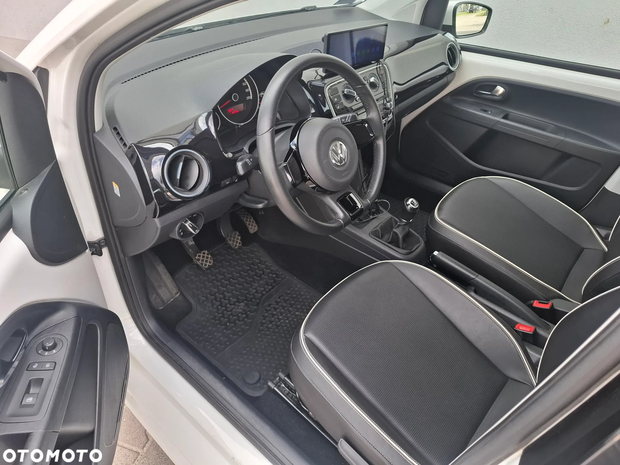 Volkswagen up! 1.0 high EU6 - 5