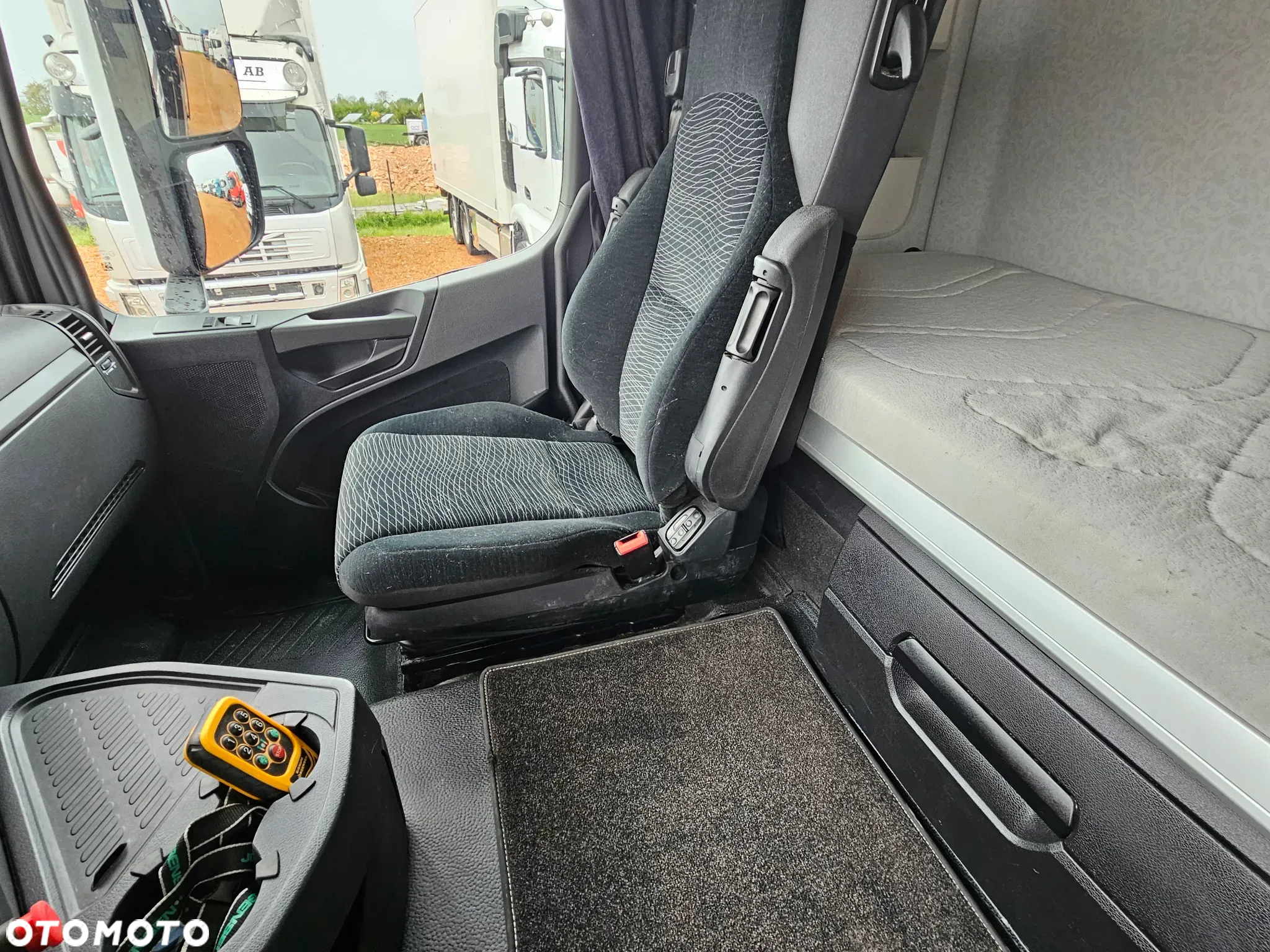 Mercedes-Benz Arocs - 3