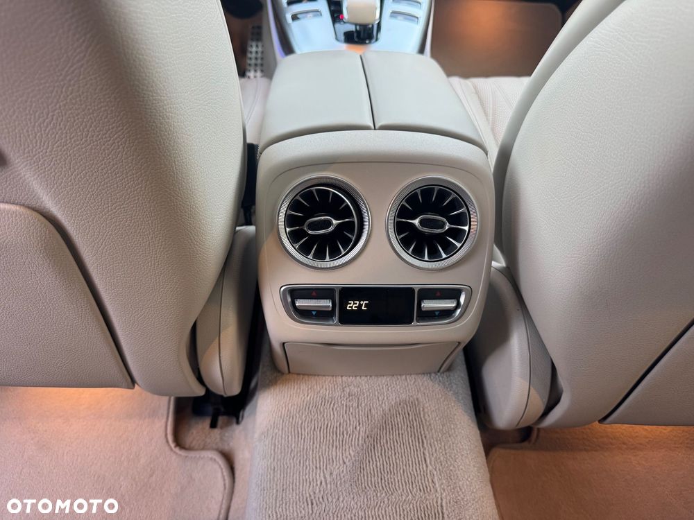 Mercedes-Benz AMG GT 63 S 4Matic+ Speedshift MCT 9G - 17