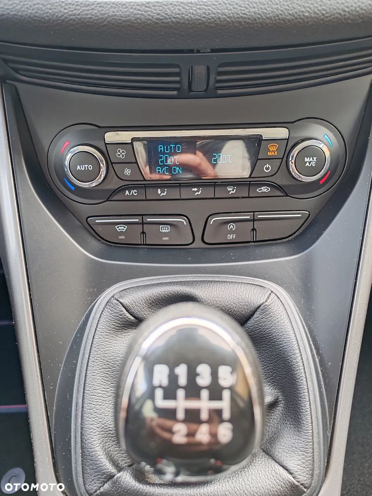 Ford Kuga 1.5 EcoBoost 2x4 Business Edition - 21