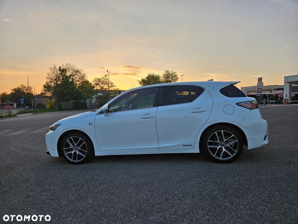 Lexus CT 200h F Sport EU6 - 6