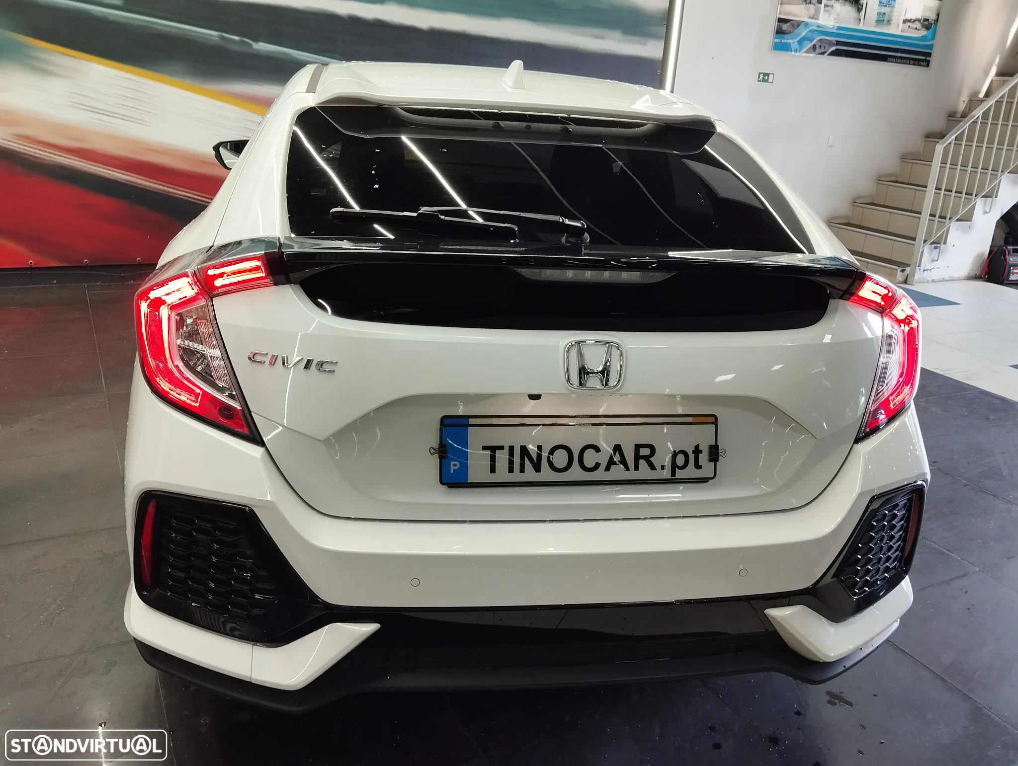 Honda Civic 1.0 i-VTEC Elegance Navi - 9