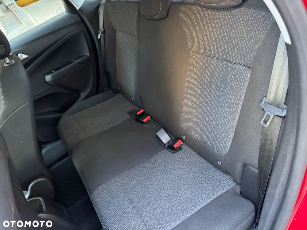 Opel Crossland X - 12
