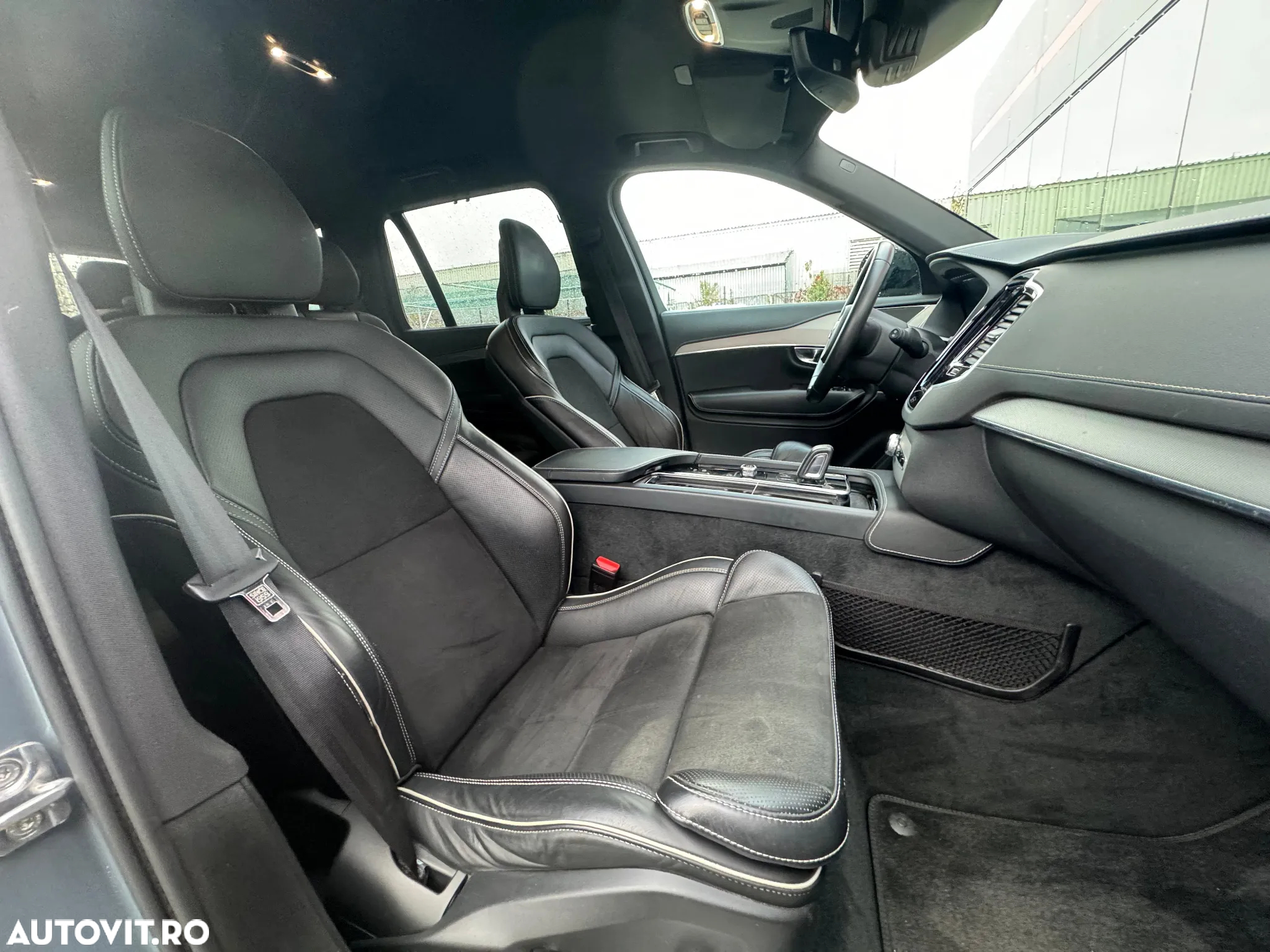 Volvo XC 90 T8 AWD Recharge Geartronic RDesign - 17