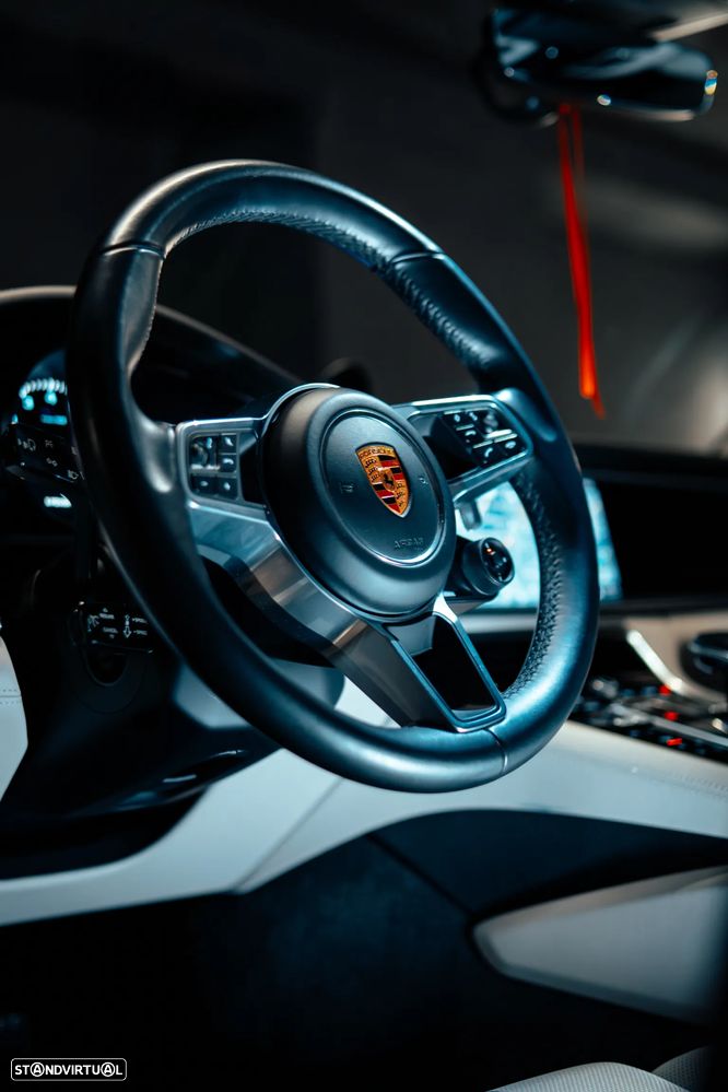 Porsche Panamera Sport Turismo - 17