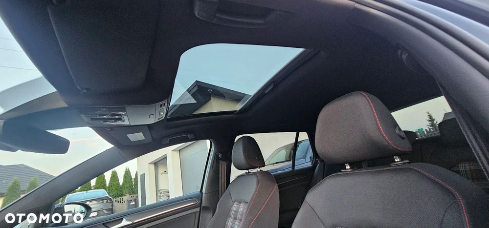 Volkswagen Golf GTI 2.0 TSI OPF DSG Performance - 20