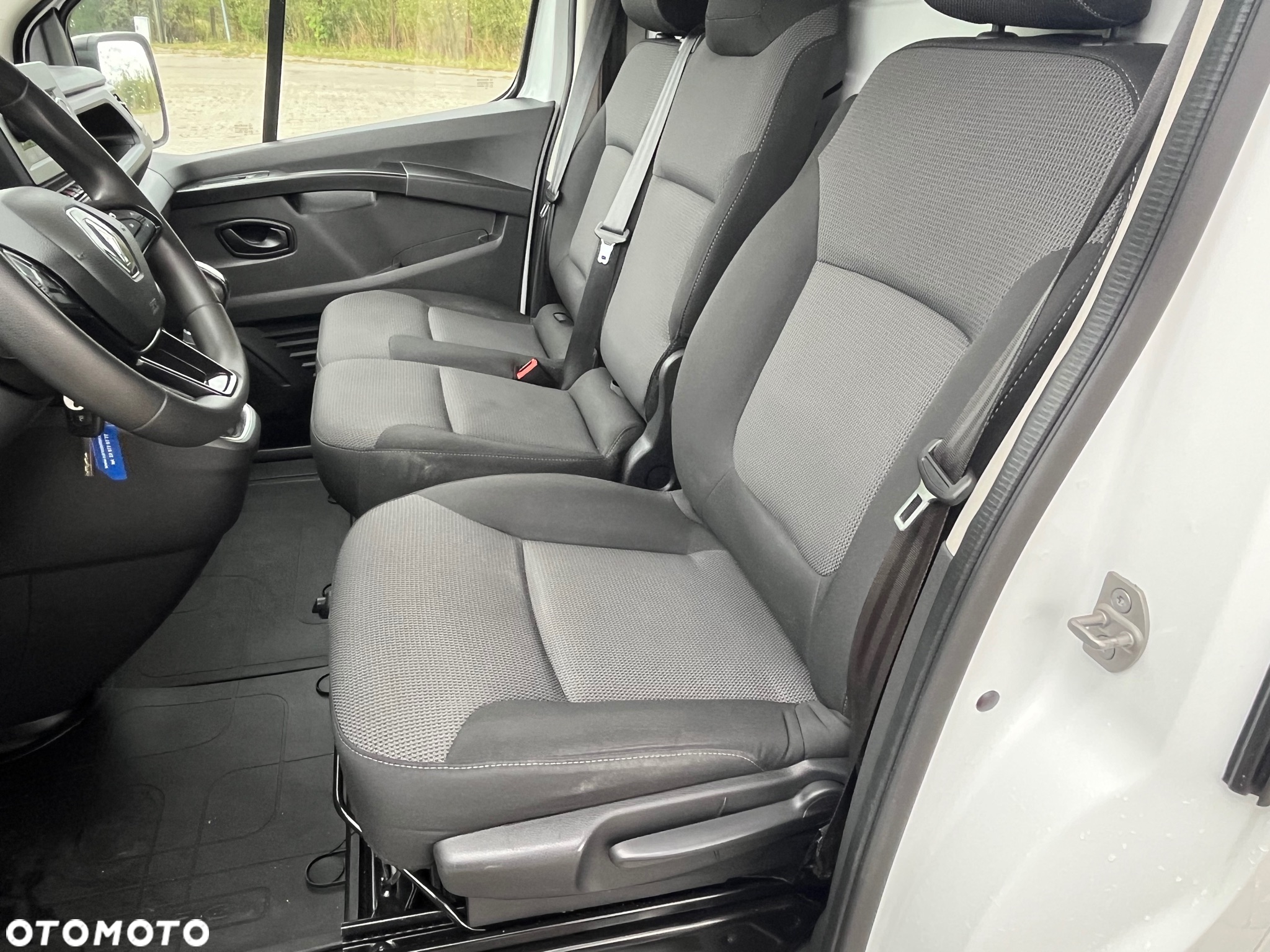 Renault Trafic - 15