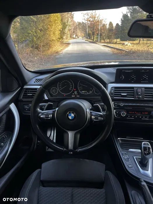 BMW Seria 3 320d Touring xDrive - 8