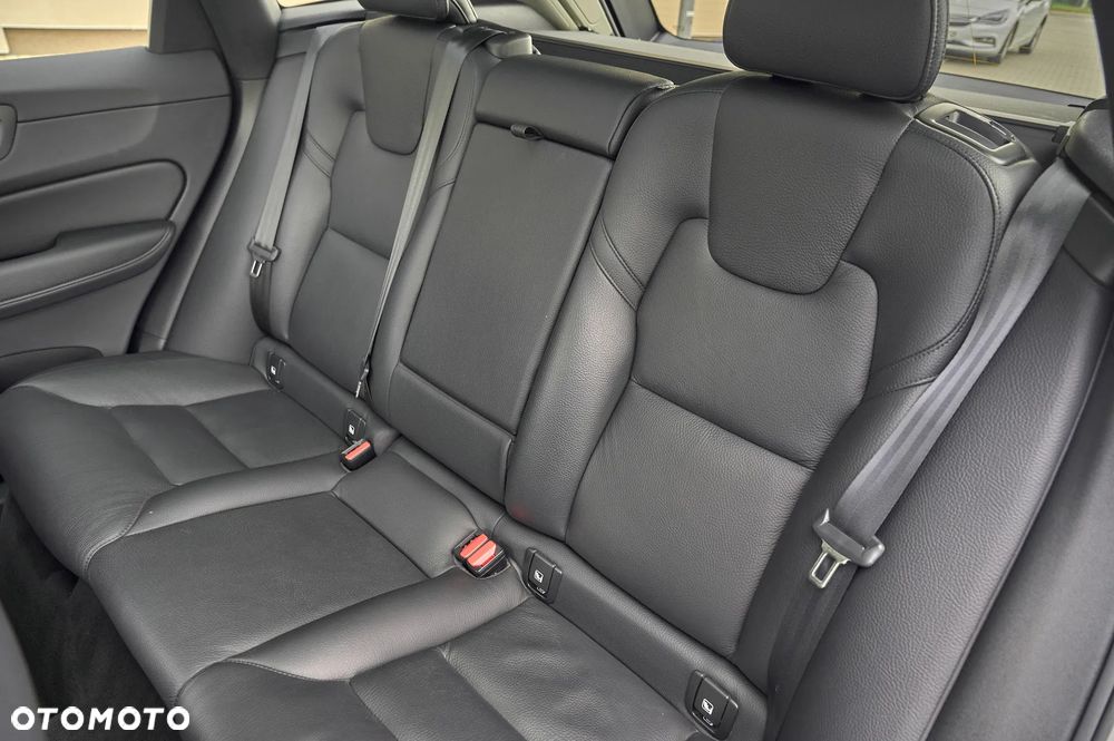 Volvo XC 60 - 26