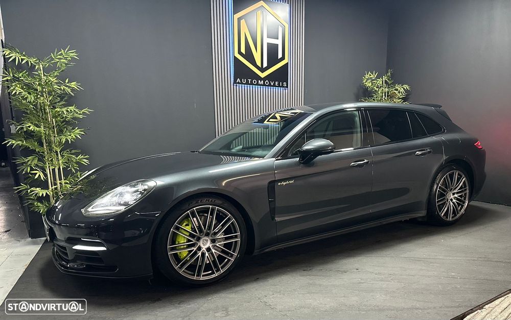 Porsche Panamera Sport Turismo - 2
