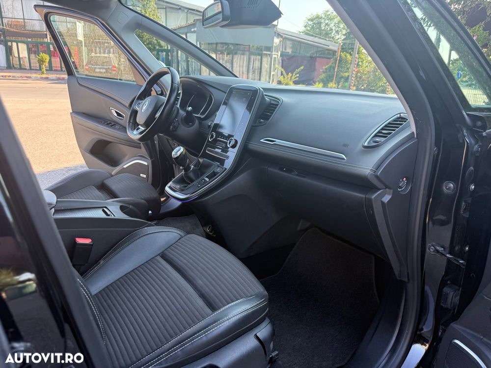 Renault Grand Scenic Energy dCi 110 S&S Bose Edition - 23