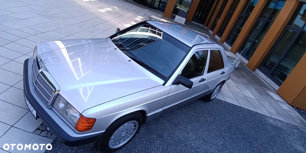 Mercedes-Benz W201 (190) - 30