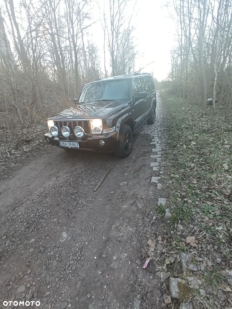 Jeep Commander 5.7 V8 HEMI Automatik Overland - 10