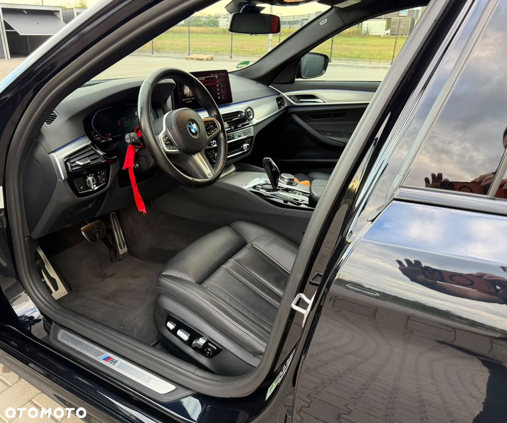 BMW Seria 5 520d xDrive mHEV M Sport sport - 13
