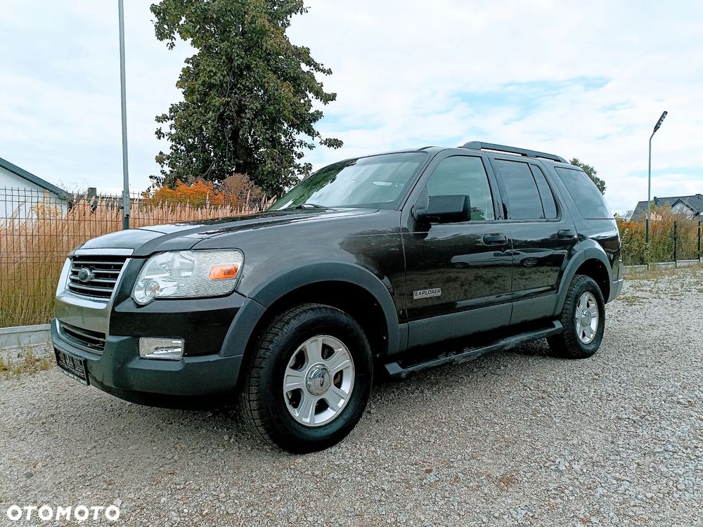 Ford Explorer 4.0 4WD - 1