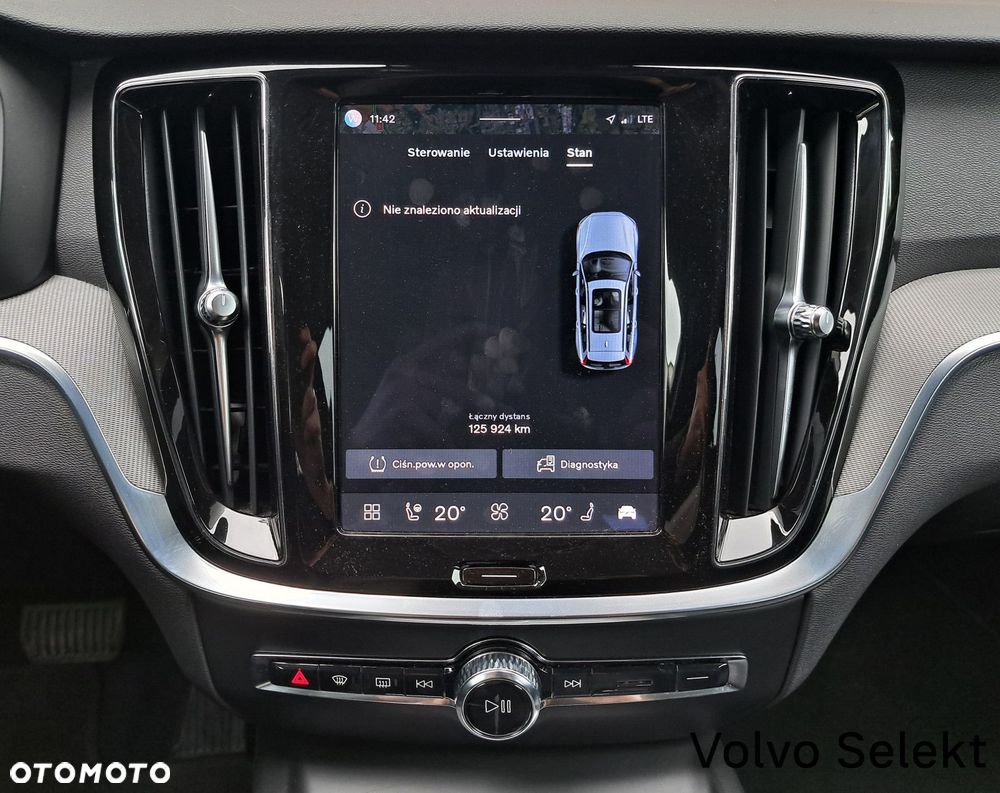 Volvo V60 Cross Country - 24