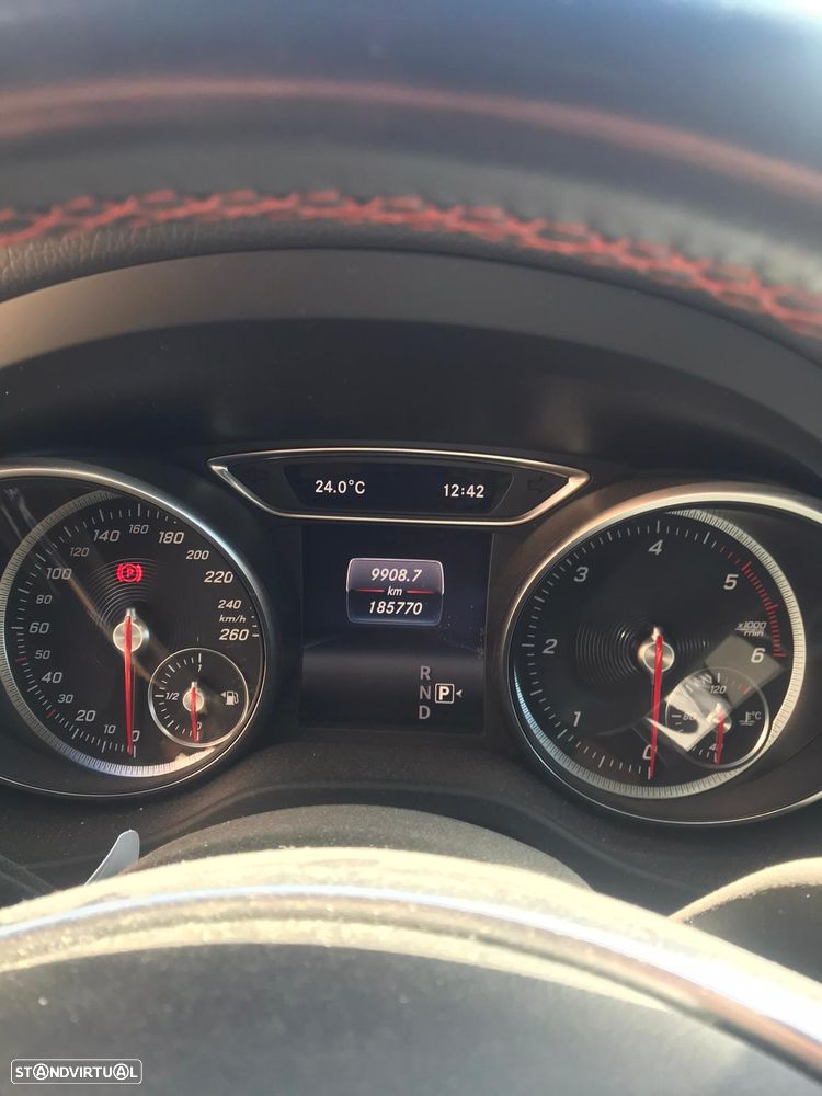 Mercedes-Benz CLA 220 (CDI) d 4Matic 7G-DCT AMG Line - 4