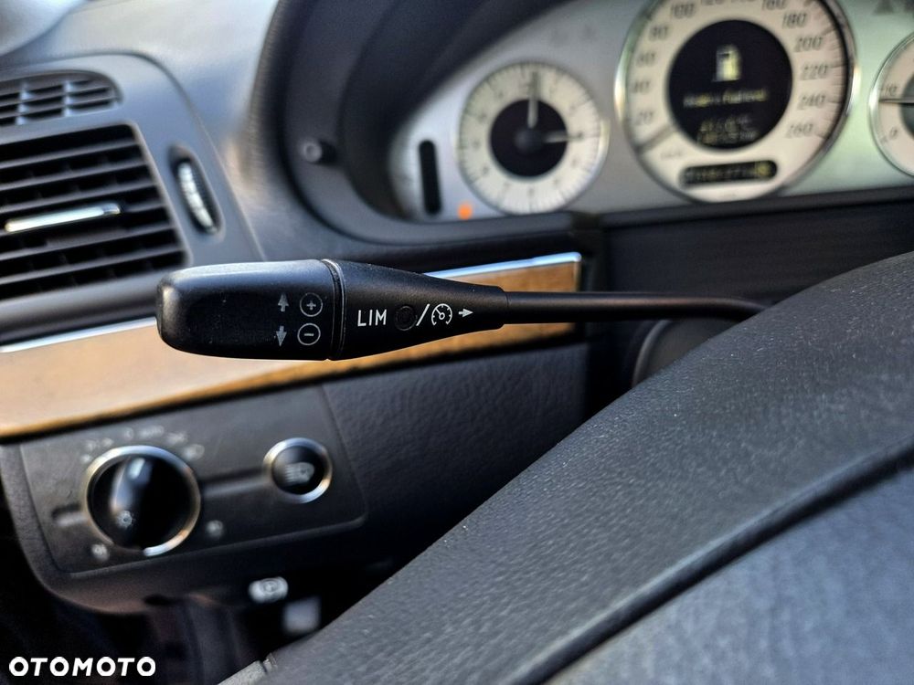 Mercedes-Benz Klasa E 220 CDI Automatik Avantgarde - 20