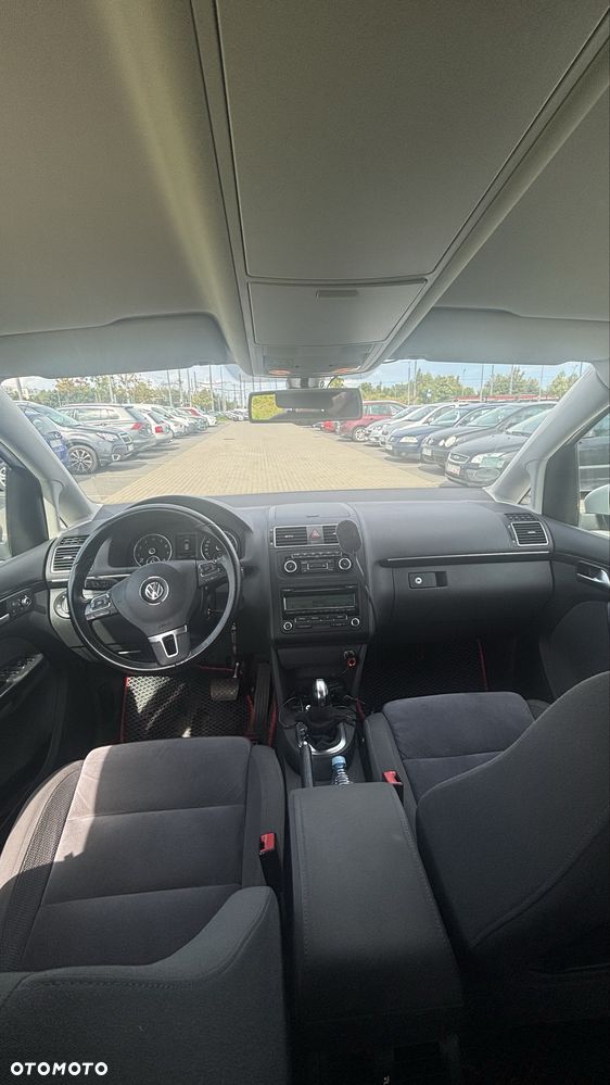 Volkswagen Touran - 7
