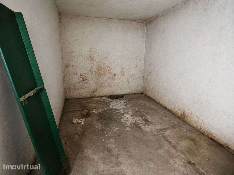 Espaço de Arrecadação e Arrumos no Centro de Paços de Ferreira - Grande imagem: 4/7