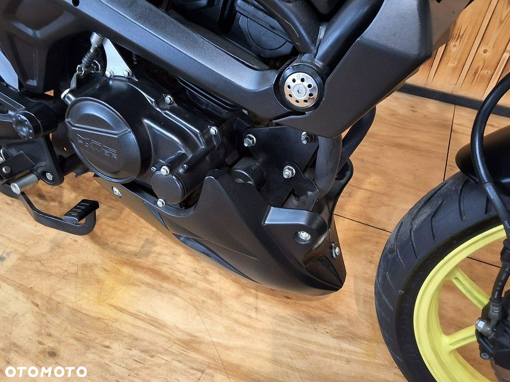 Moto Magnus Inny - 17