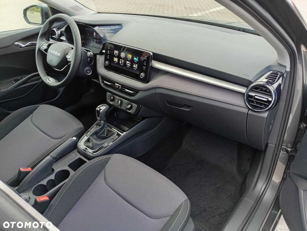 Skoda Fabia 1.0 TSI Drive DSG - 23