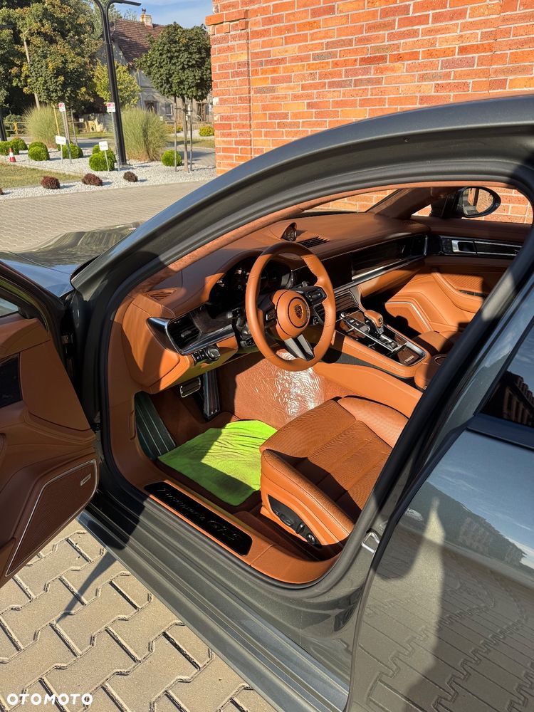 Porsche Panamera GTS - 16