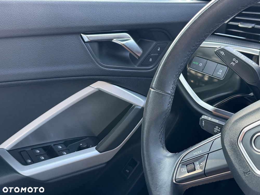 Audi Q3 35 TFSI S tronic - 10