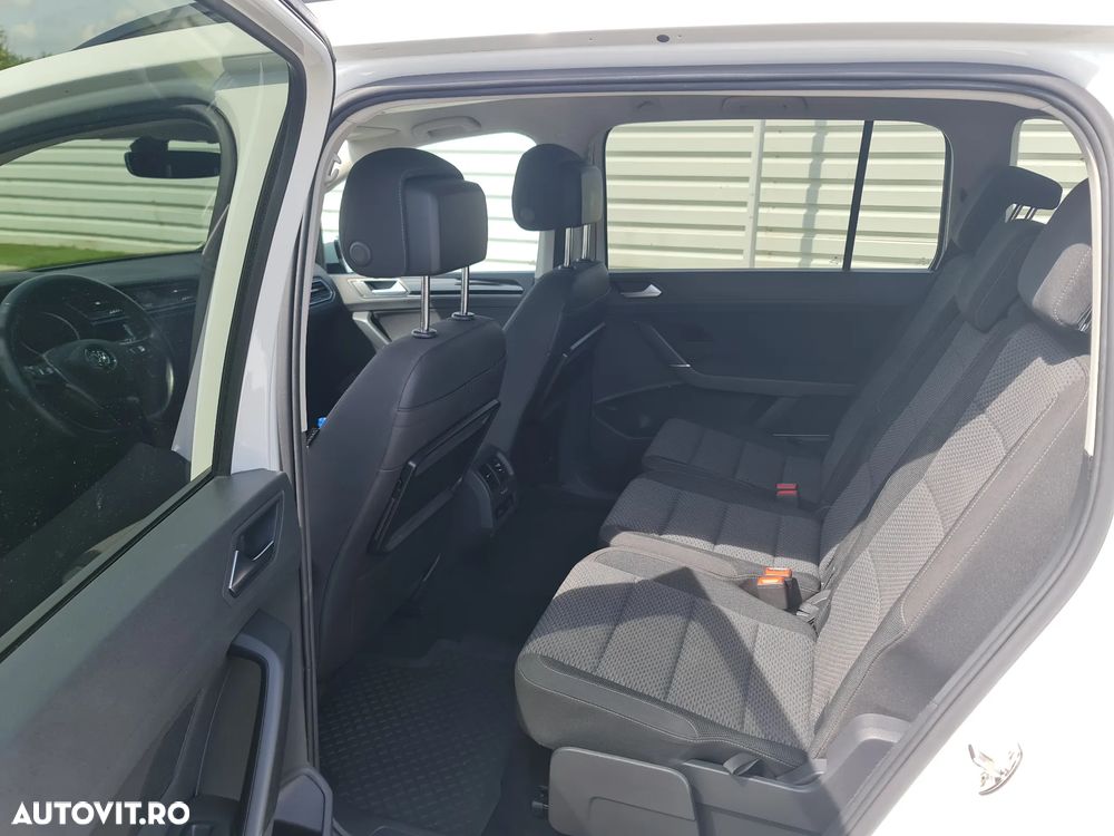 Volkswagen Touran 1.6 TDI SCR (BlueMotion Technology) Comfortline - 10